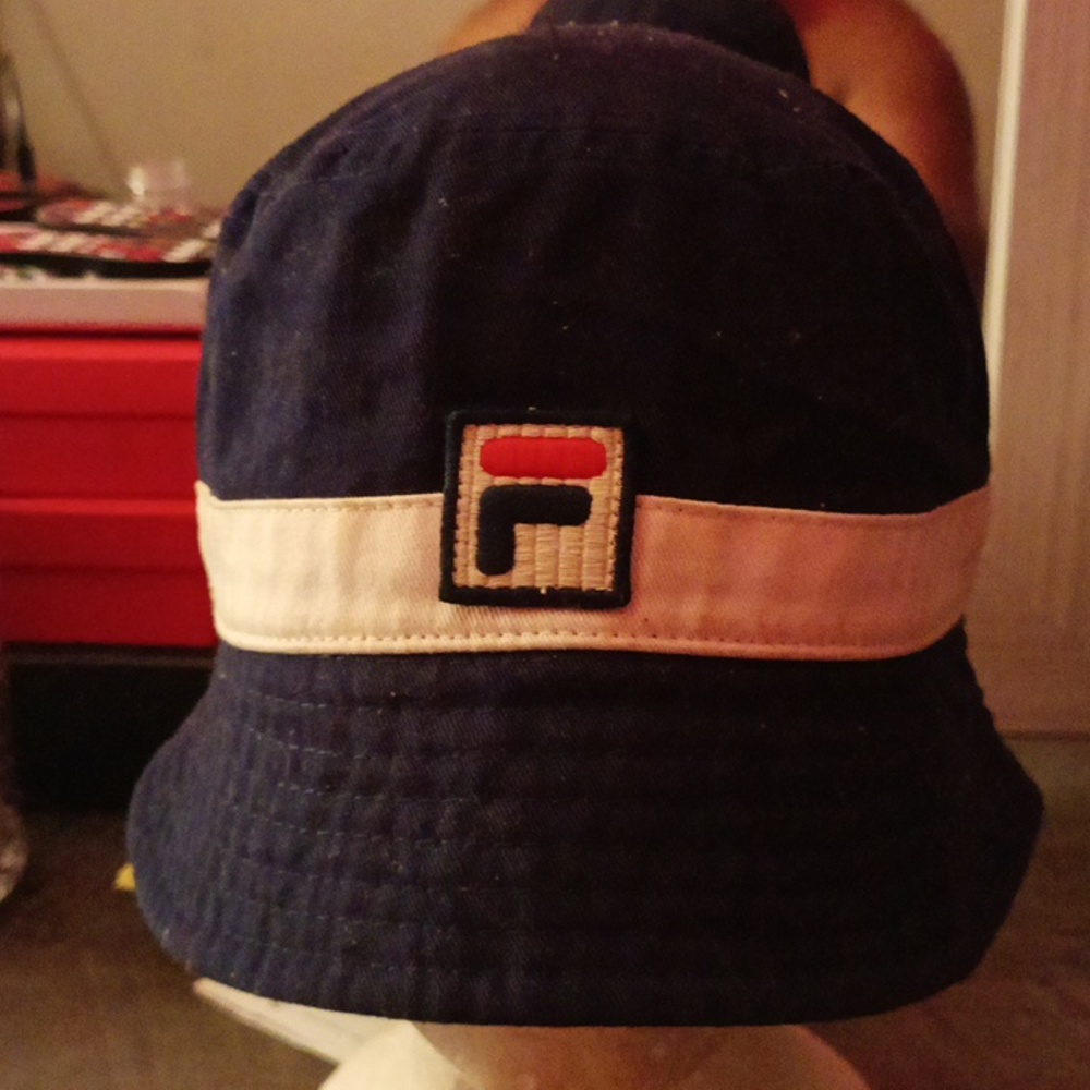 Fila bucket